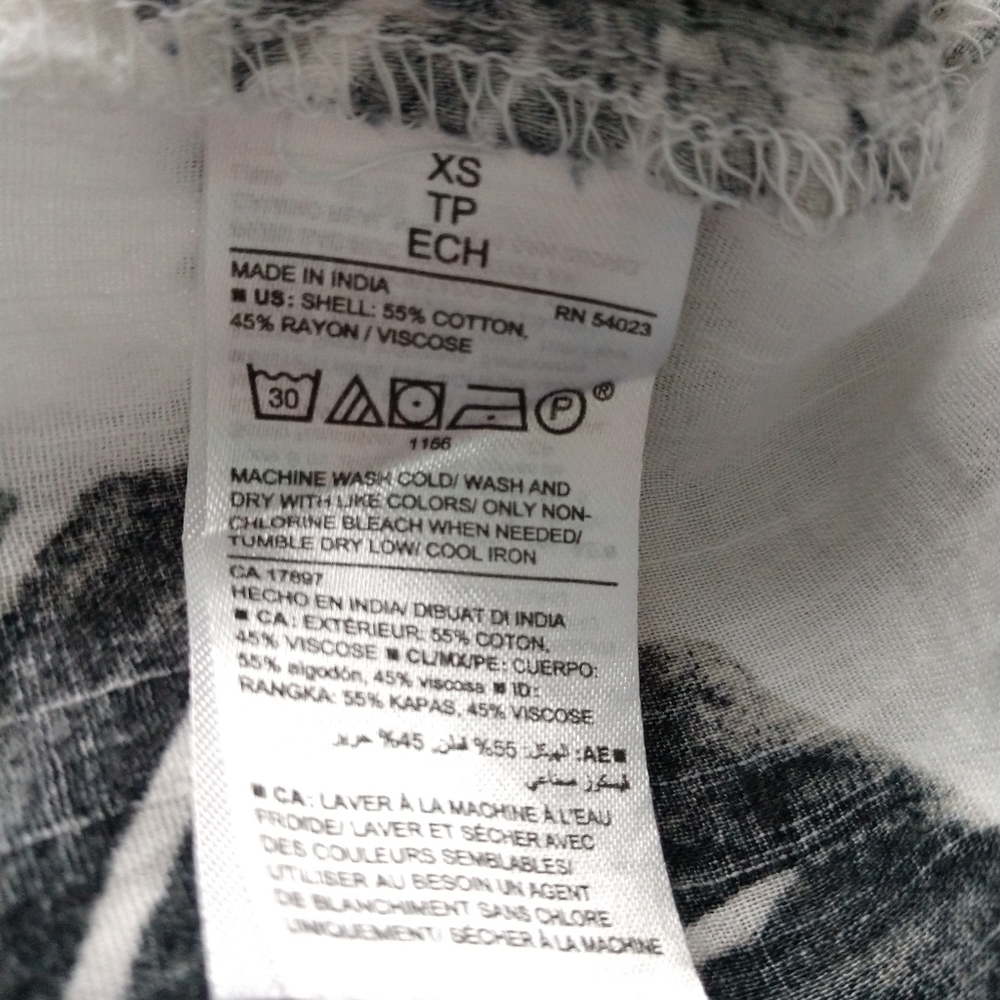 Old Navy Peasant Blouse Off Shoulder White Black Leaf Floral Print XS Chest 36" - Picture 4 of 5